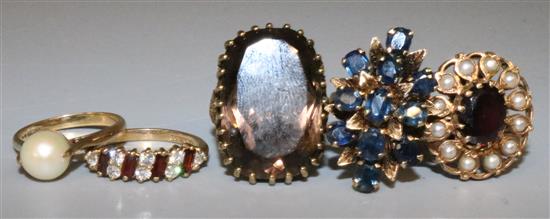 5 gold dress rings